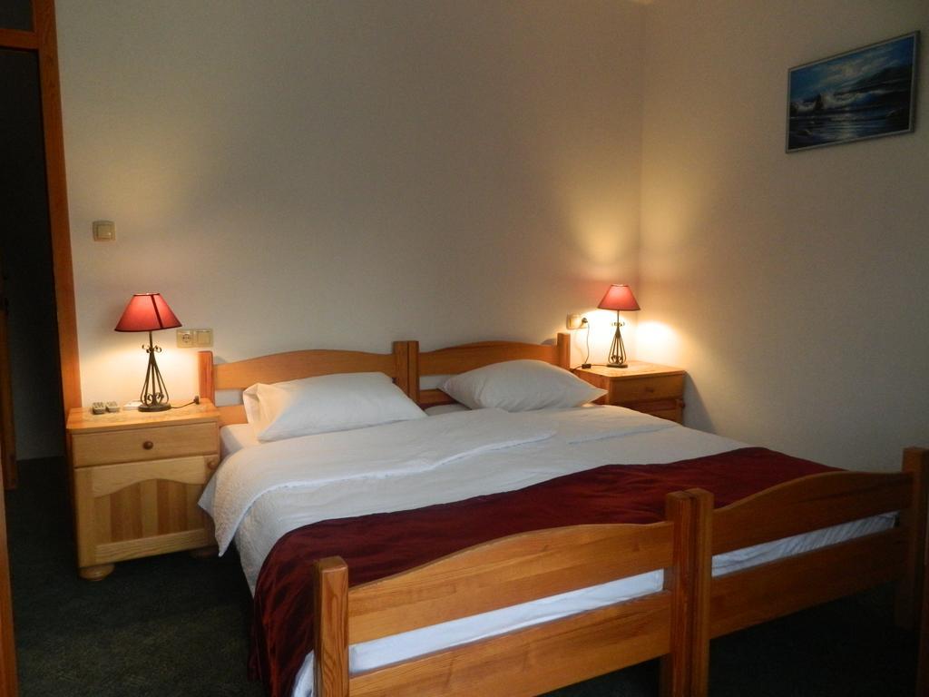 Motel Jelcic Чапліна Номер фото