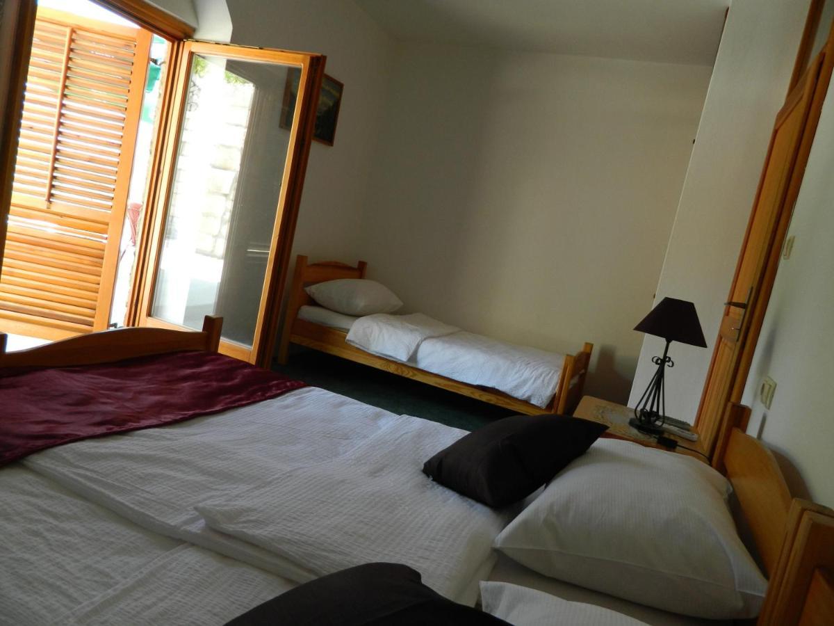 Motel Jelcic Чапліна Номер фото